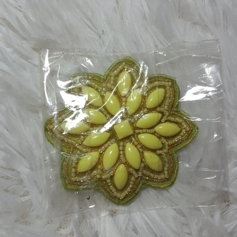 Vintage Flower Burst Leather Brooch Pin/Ha…
